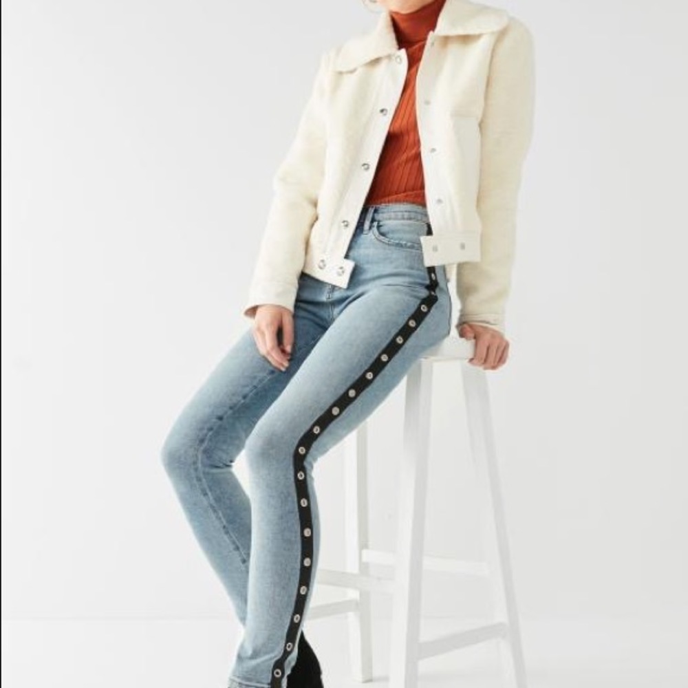 Urban outfitters twig high rise grommet blue jeans